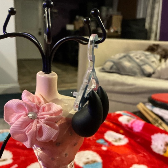 Earrings - Picture 10 of 10